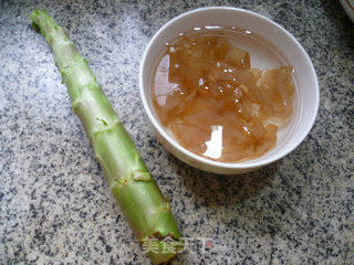 Lettuce Mixed with Jellyfish recipe