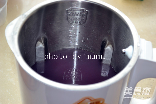 Glutinous Rice and Purple Sweet Potato Paste recipe