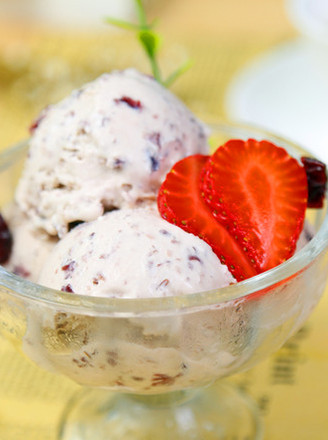 Cool Icy Cranberry Cream Ice Cream recipe