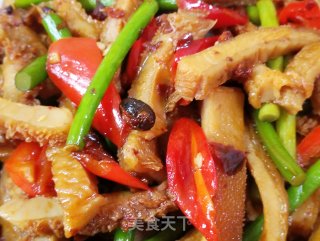 Lao Gan Ma Beef Tripe Stir-fried Garlic Moss recipe