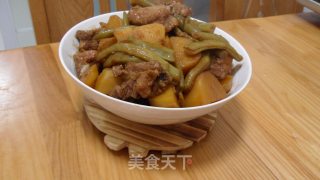 Home Cooking-kidney Beans and Potatoes Braised Pork Ribs recipe