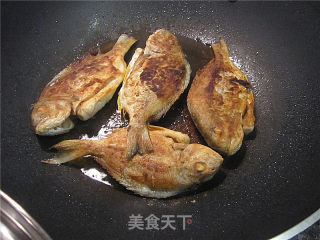 Fried Small Sea Fish with Cumin recipe