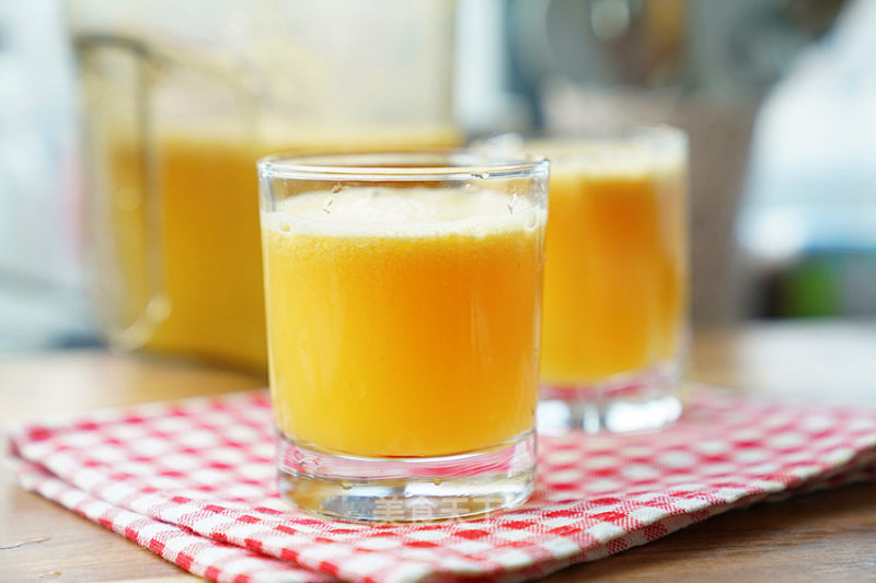 Mixed Summer Orange Juice