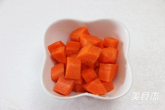 Carrot and Wolfberry Soy Milk recipe