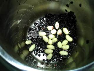 Peanut Black Rice Paste recipe