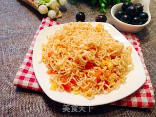 Fried Noodles with Tomato and Egg recipe