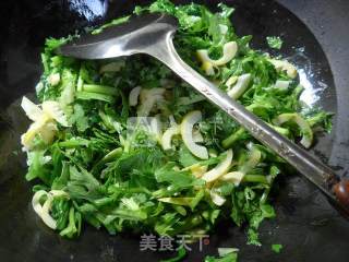 Leishan Stir-fried Chrysanthemum recipe