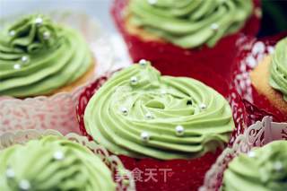 #aca烤明星大赛# Oil-free and Low-sugar Matcha Cupcakes recipe