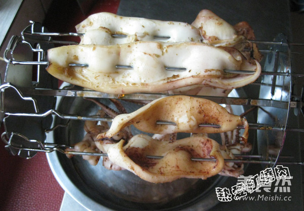 Grilled Squid with Garlic and Cumin recipe