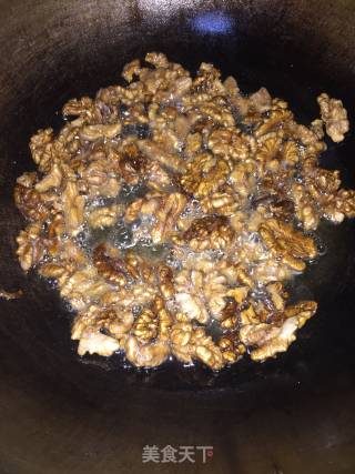 Walnuts in Sugar Sauce recipe