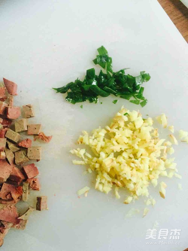 Pork Liver and Celery Leaf Millet Porridge recipe