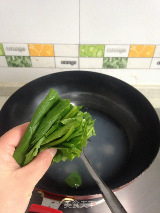 Spinach and Egg Shredded Meat Dumplings recipe