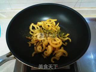 Spiral French Fries with Seaweed and Mint Leaf with Himalayan Sea Salt recipe