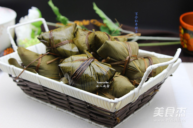 Lily Red Date Zongzi recipe