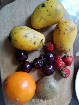 Flower-shaped Fruit Platter recipe