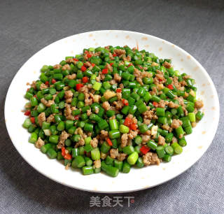 Stir-fried Minced Pork with Garlic Moss recipe