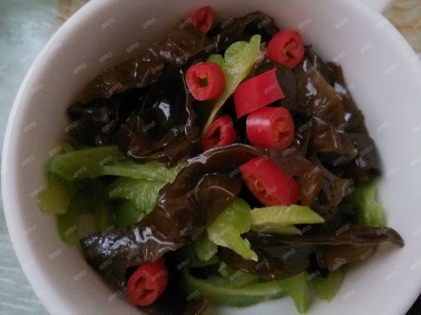 Bitter Melon Mixed with Black Fungus recipe