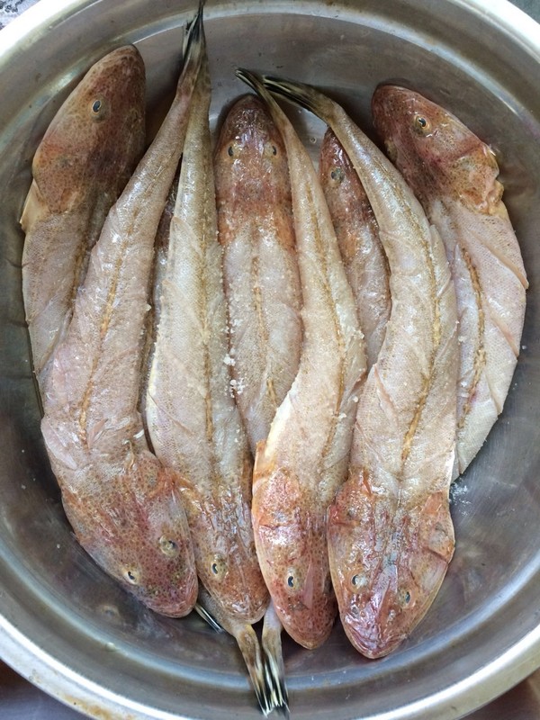 Braised Braided Fish with Beer recipe