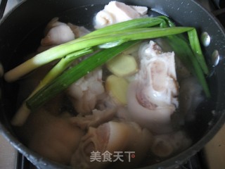 Three Cups of Pork Feet recipe