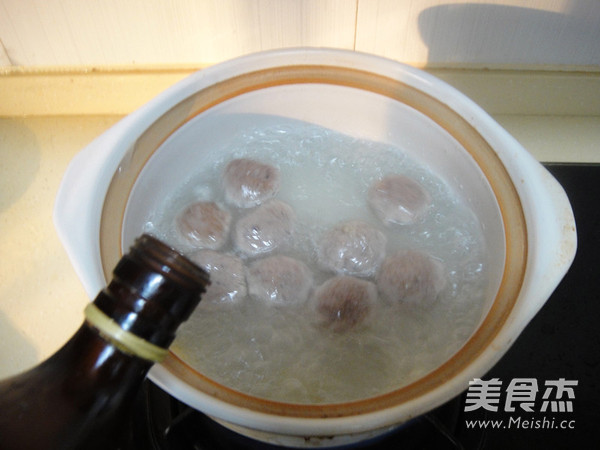 Mushroom Lettuce Beef Ball Soup recipe