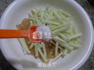 Cabbage Stem with Jellyfish recipe