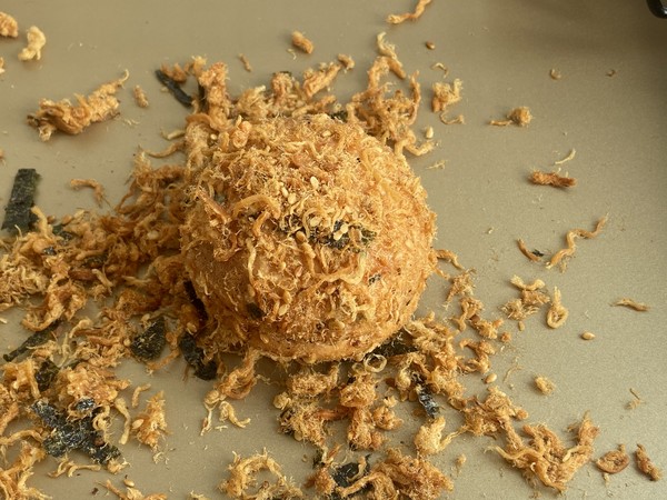 Net Celebrity Seaweed Pork Floss Shell, Savory and Soft Aftertaste! recipe