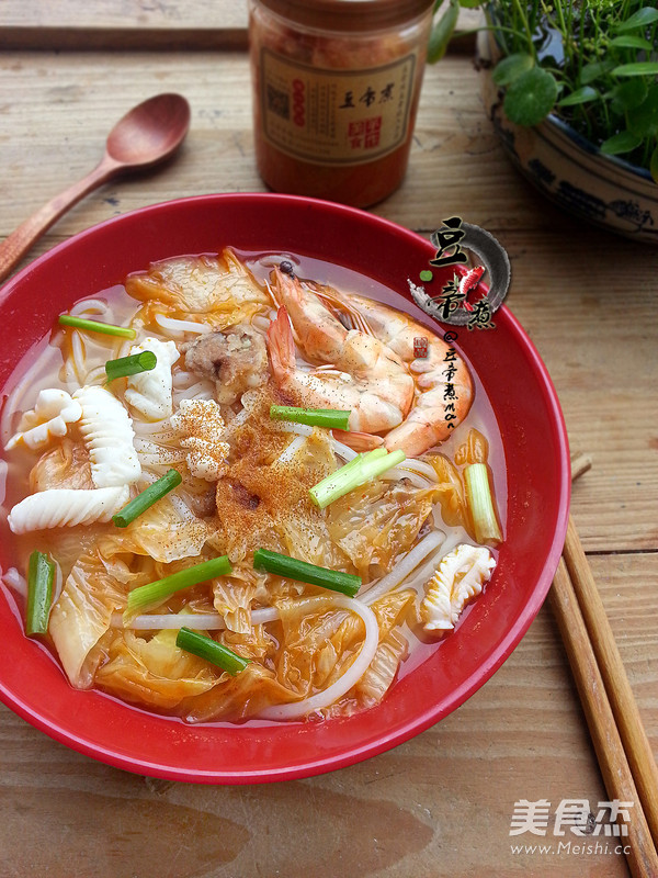 Hot and Sour Rice Noodle Soup recipe
