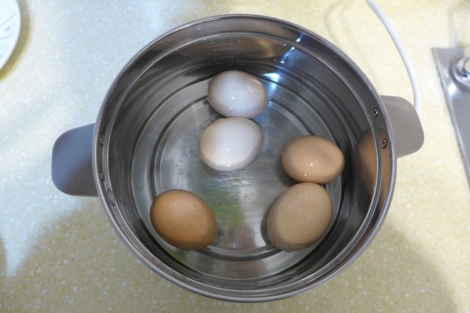Braised Chicken Feet and Eggs recipe
