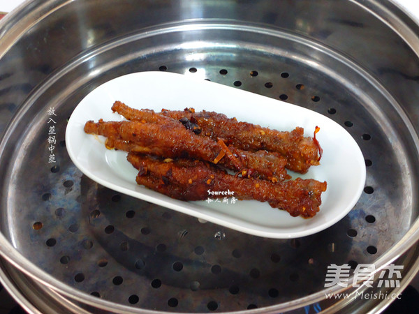 Steamed Chicken Feet with Tiger Skin recipe