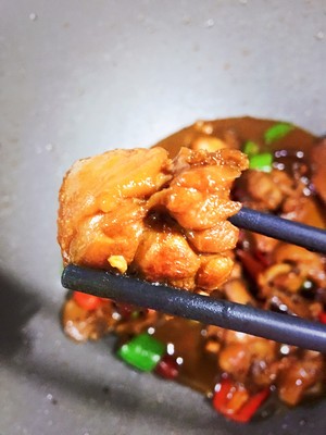 The Delicious Yellow Chicken Stew that Exploded in Place recipe