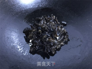 Black Fungus Lettuce Meat Slices recipe