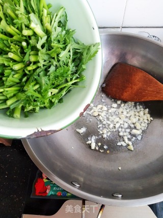 Vegetarian Fried Chrysanthemum recipe