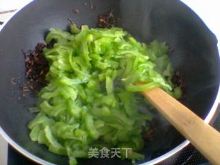 Stir-fried Bitter Gourd with Pickles recipe