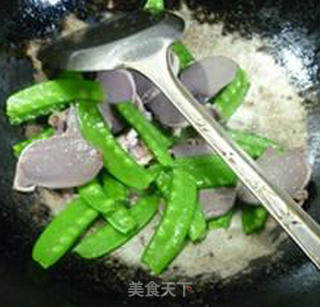 Fried Goose Gizzards with Snow Peas recipe