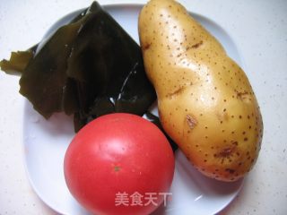 Potato Tomato Seaweed Soup recipe