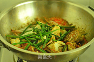 Fried Crab with Green Onion and Ginger recipe