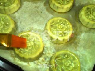 Cantonese Sausage Mooncake recipe