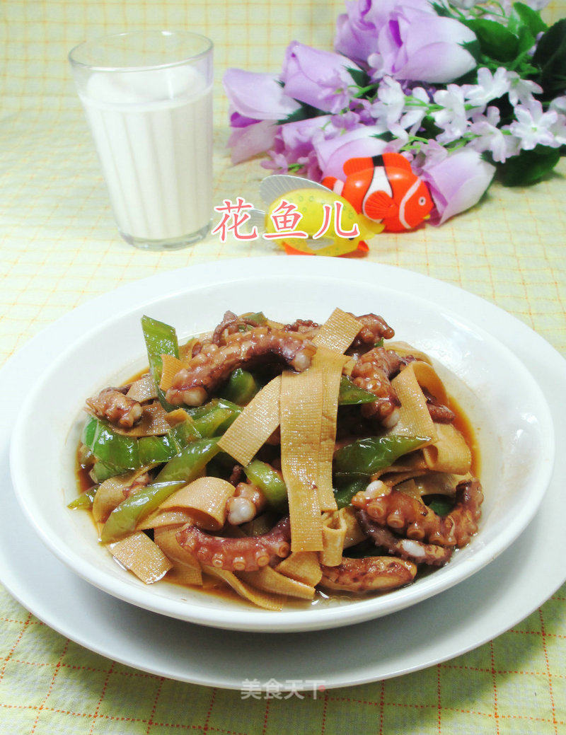 Stir-fried Octopus with Chili Pepper recipe