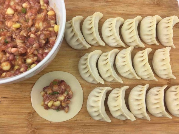 Dumplings Stuffed with Corn and Pork recipe