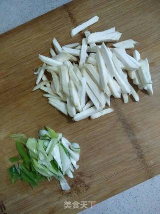 Fried Okra with Pleurotus Eryngii recipe