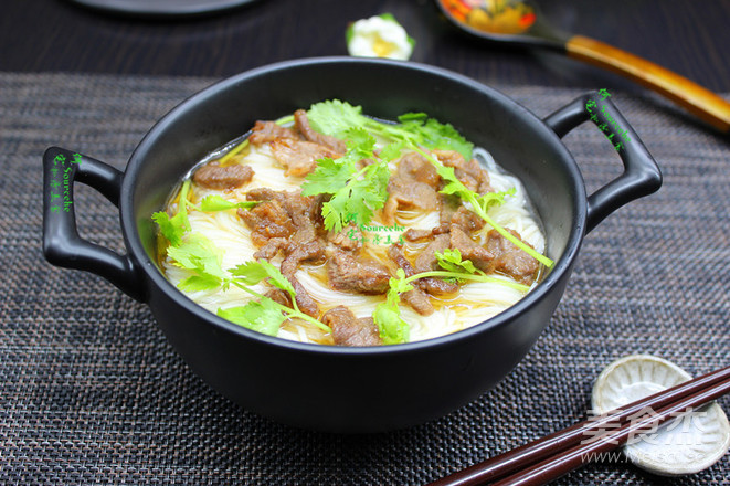 Smooth and Fragrant Beef Noodle recipe