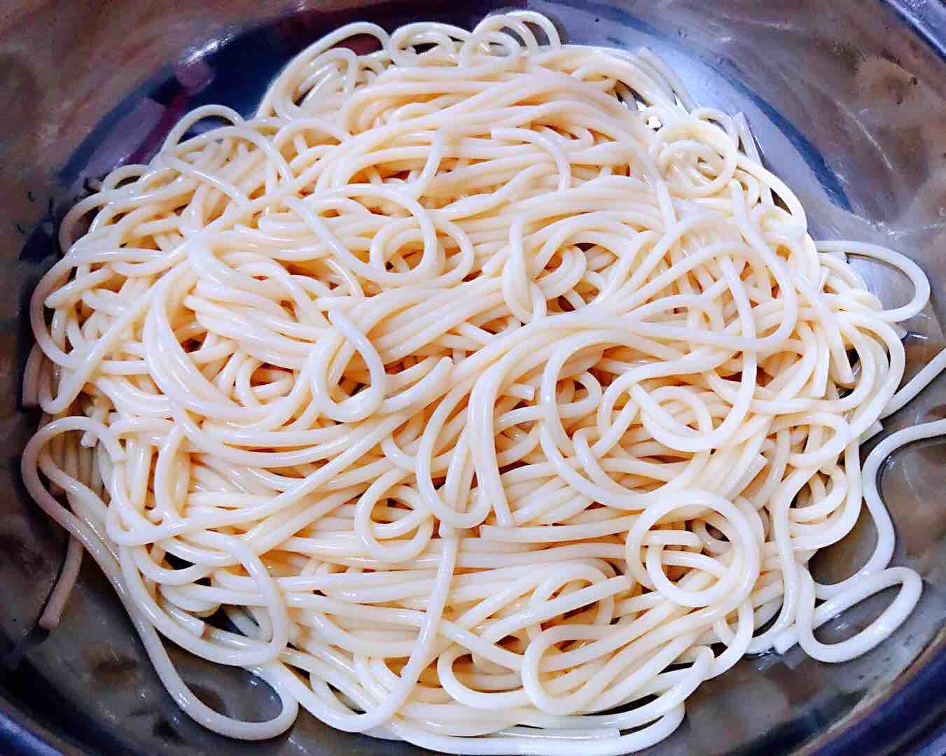 Spaghetti with Creamy Bacon and Shiitake Mushrooms recipe