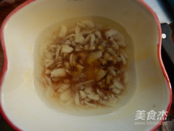 Steamed Loofah with Garlic recipe