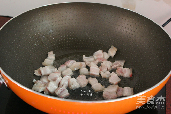 Stir-fried Pork with Fragrant Dried recipe