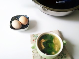 Bitter Vegetable Egg Soup recipe