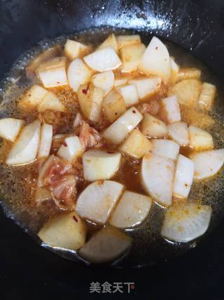 Braised Radish with Kimchi recipe