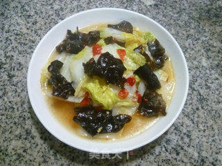 Stir-fried Black and White Vegetables recipe