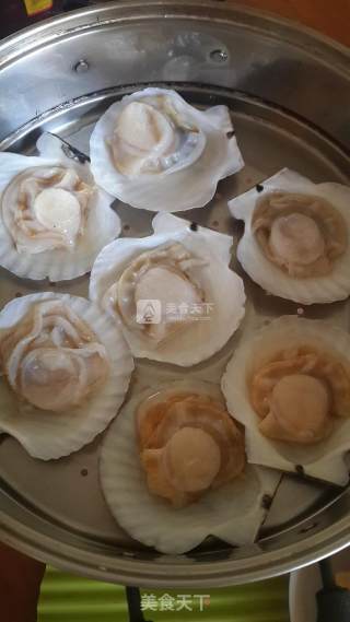 Steamed Scallops with Garlic recipe