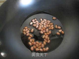 Old Vinegar Spinach and Peanuts recipe