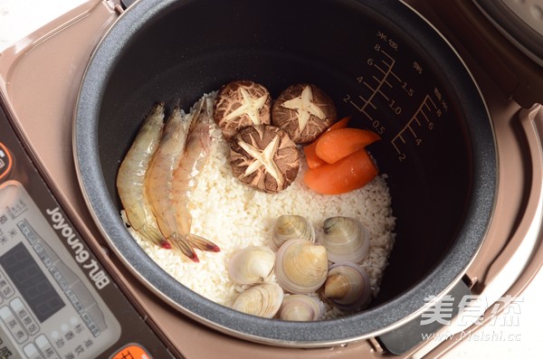 Crusted Seafood Rice recipe